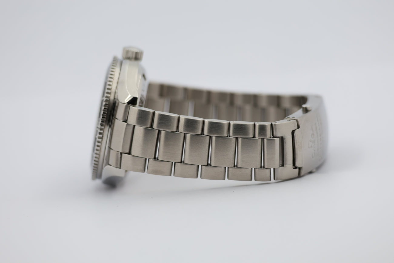 Omega Seamaster Planet Ocean 42mm Automatik 22015100 - Detailansicht 3
