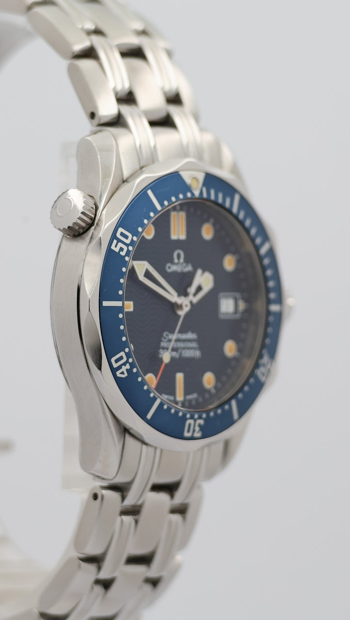 Omega Seamaster Diver 300m Quarz 36mm 25618000 - Detailansicht 8