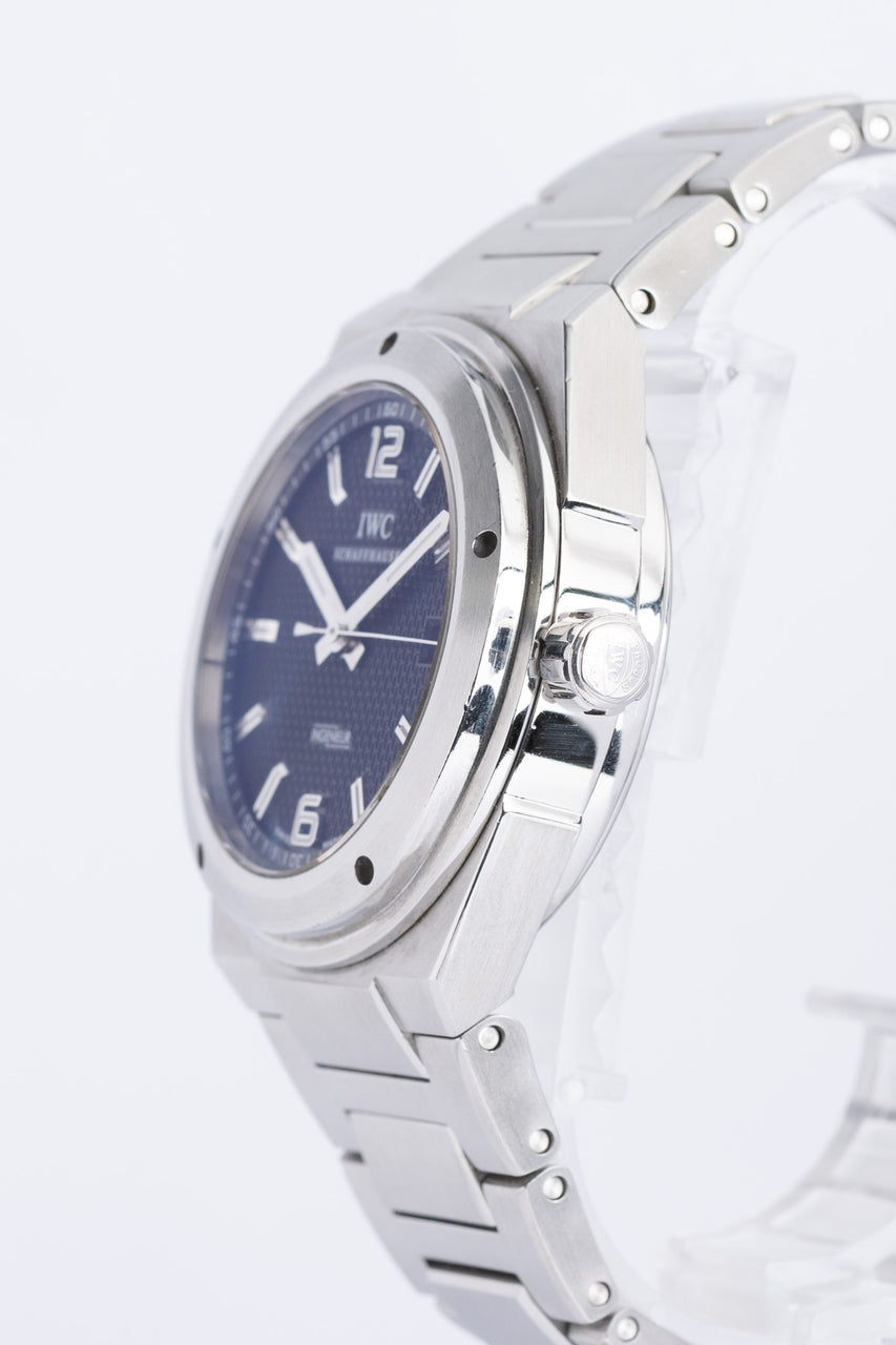 IWC Ingenieur Automatik 42mm Herrenuhr IW322701 - Detailansicht 1