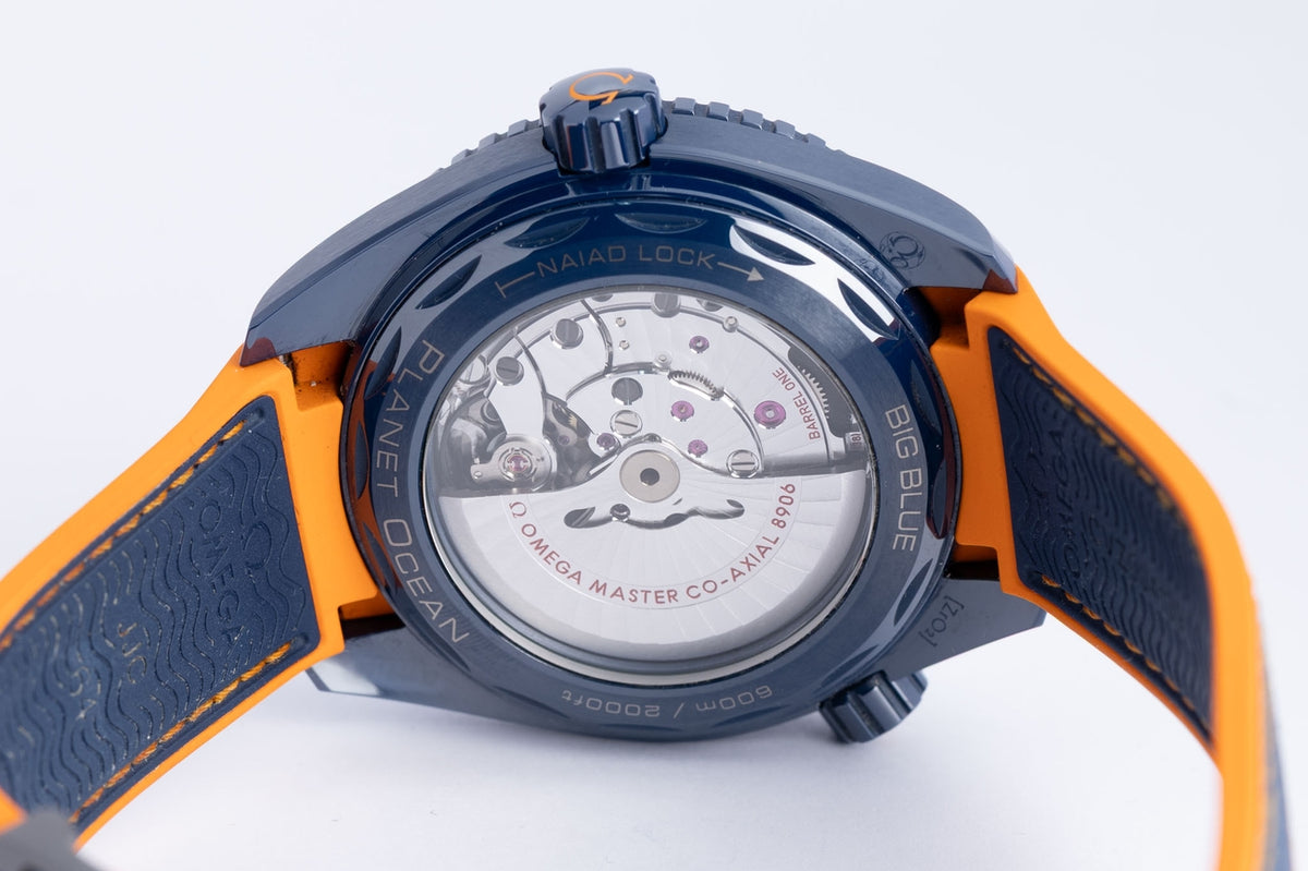 Omega Seamaster Planet Ocean 600M GMT Big Blue 21592462203001 - Detailansicht 9