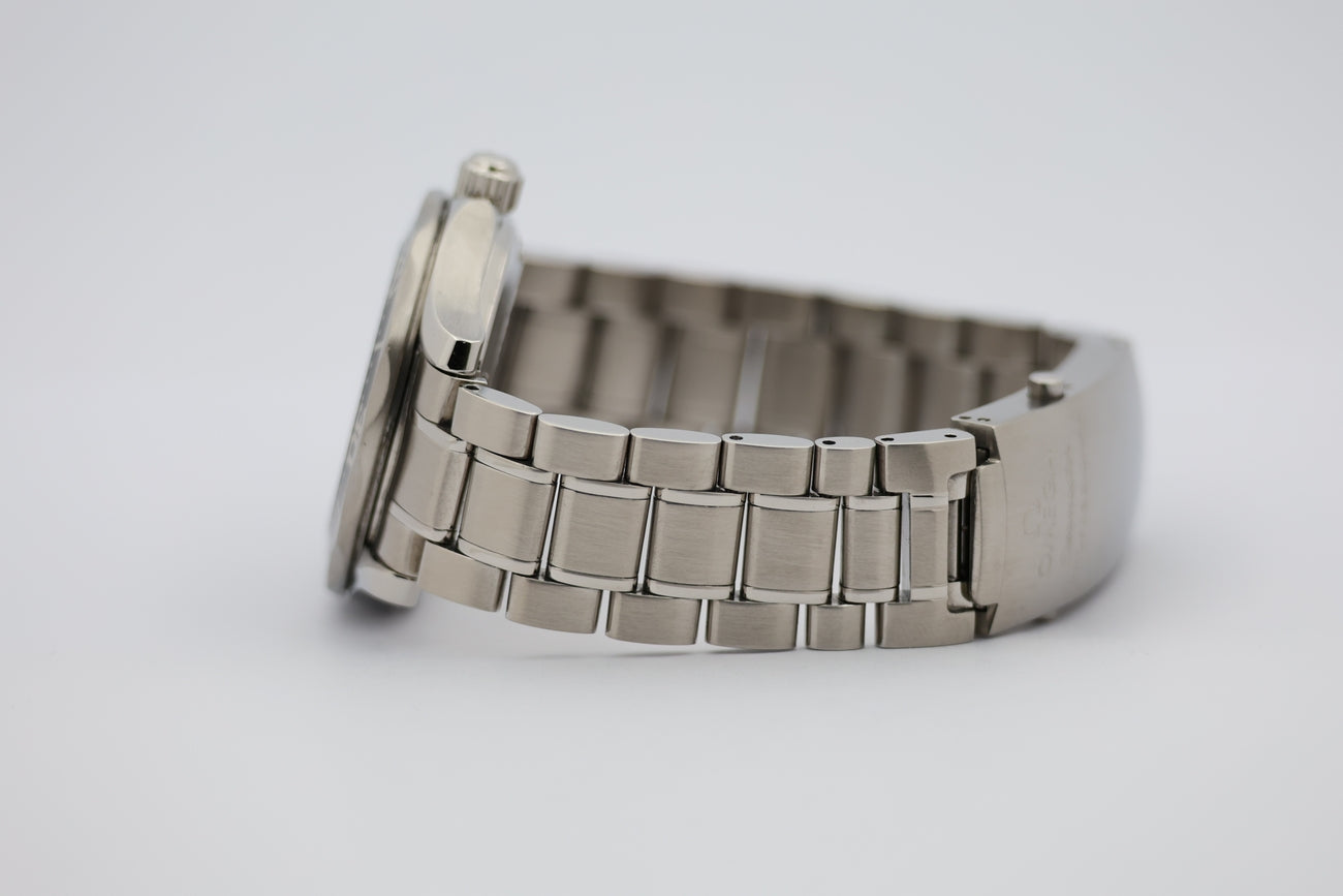 Omega Seamaster Diver 300m 36mm Quarz 22625000 - Detail view 3