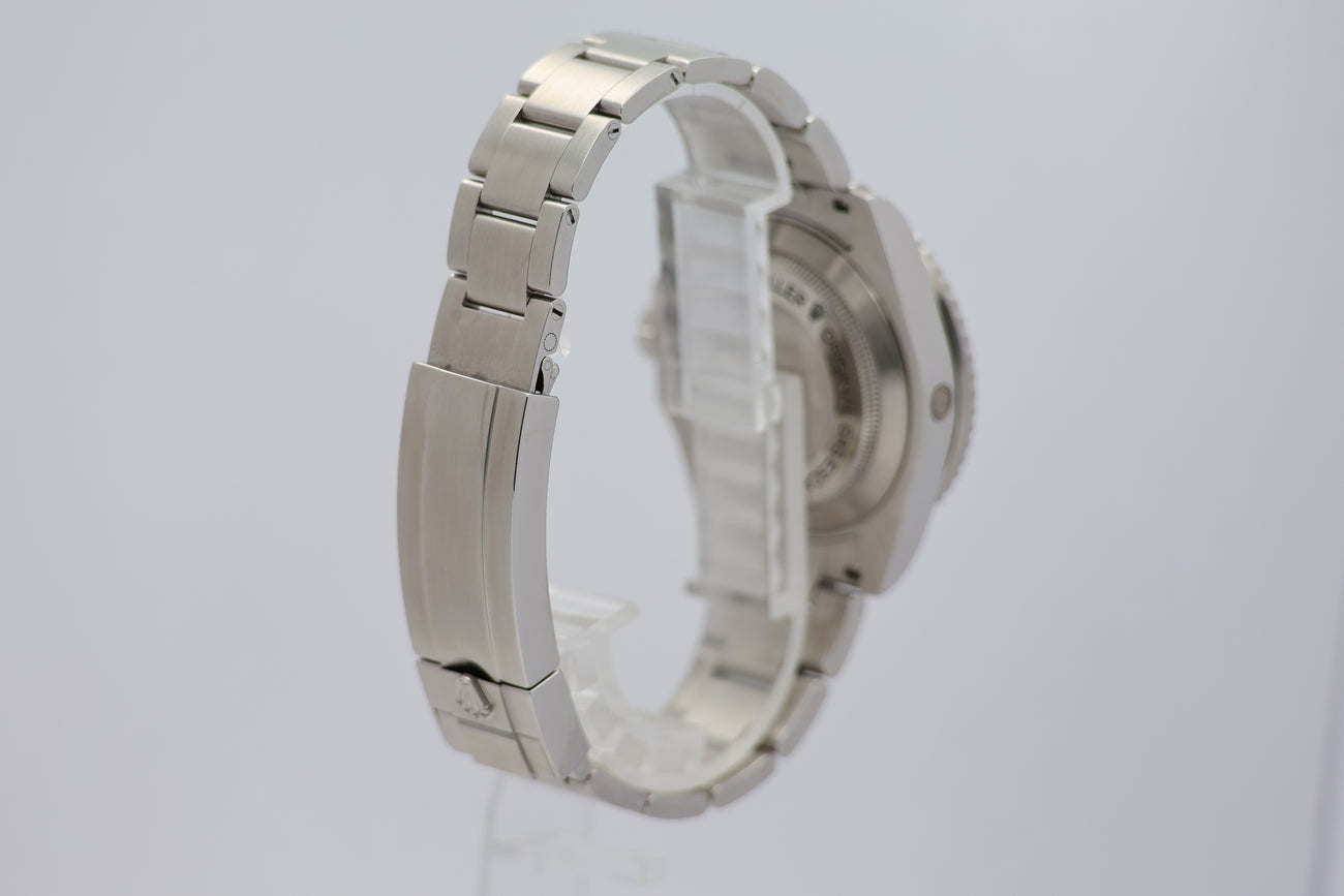 Rolex Sea-Dweller 4000 40mm Automatik Herrenuhr 116600 Box + og. Papiere