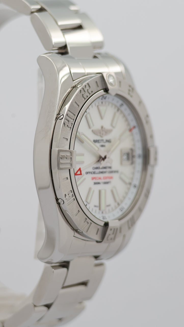 Breitling Avenger II GMT Perlmutt-Blatt 43mm Automatik A32390 - Detailansicht 8