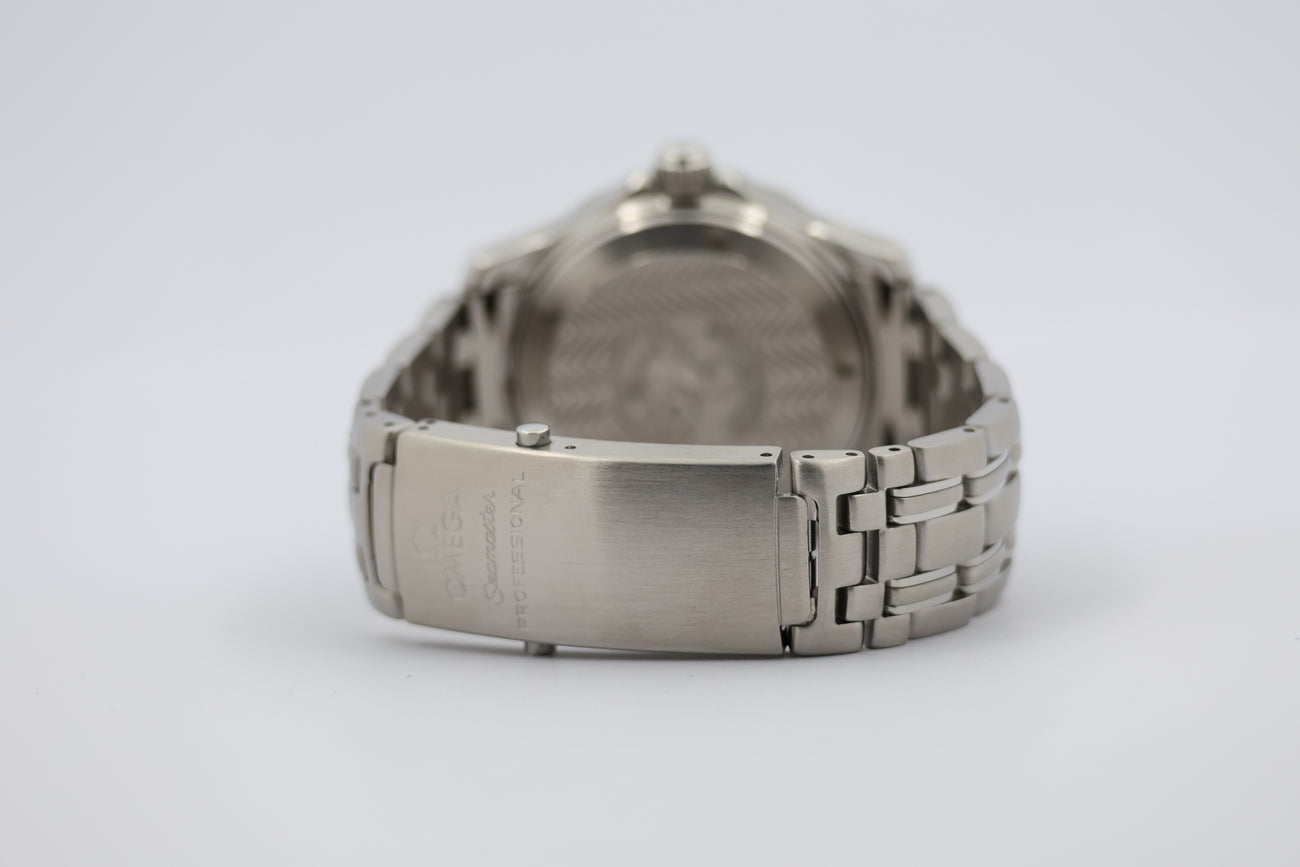 Omega Seamaster Diver 300m 36mm Automatik Herrenuhr 25518000 - Detailansicht 5
