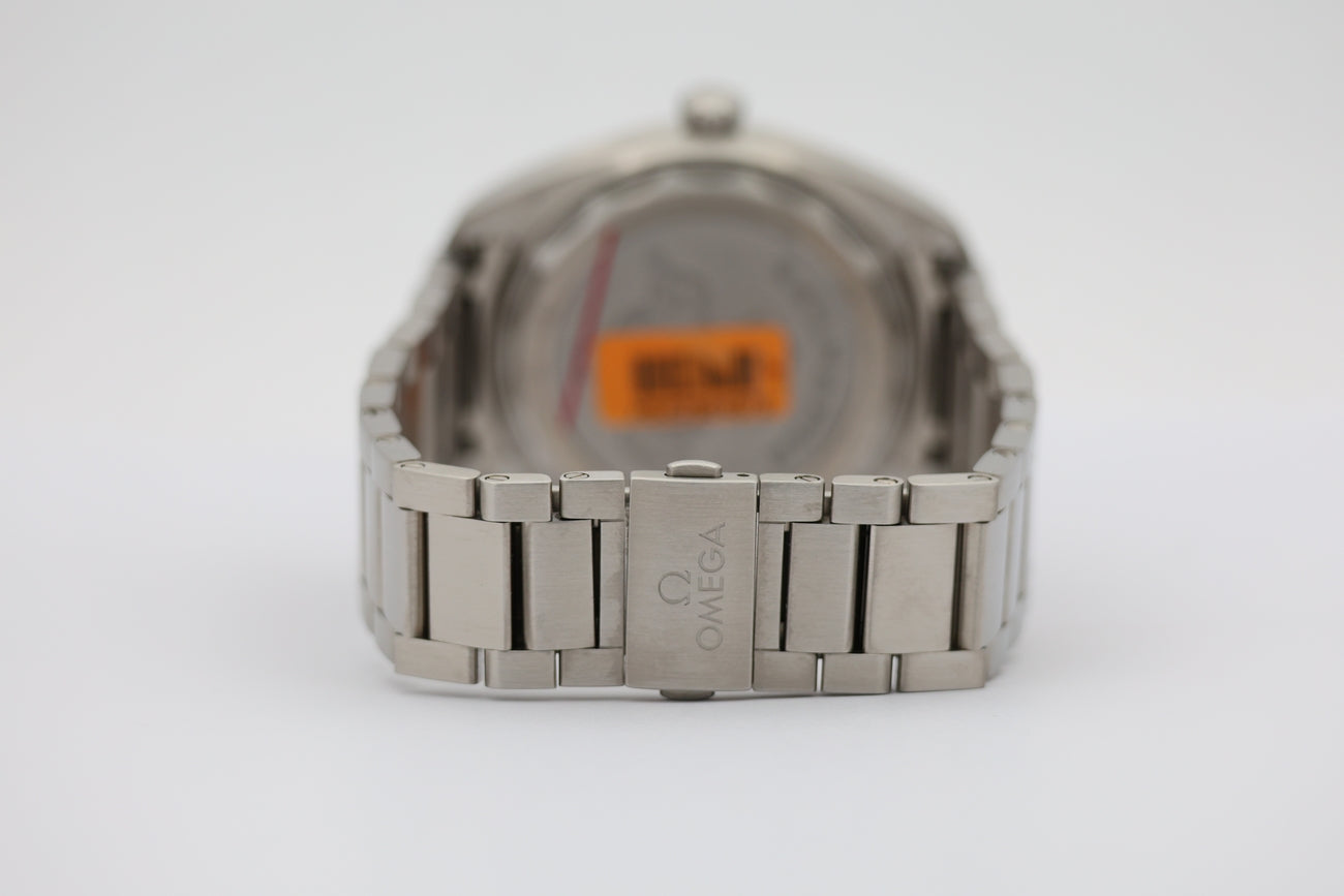 Omega Seamaster Railmaster 40mm Automatik NEU 22010402006001 - Detailansicht 5