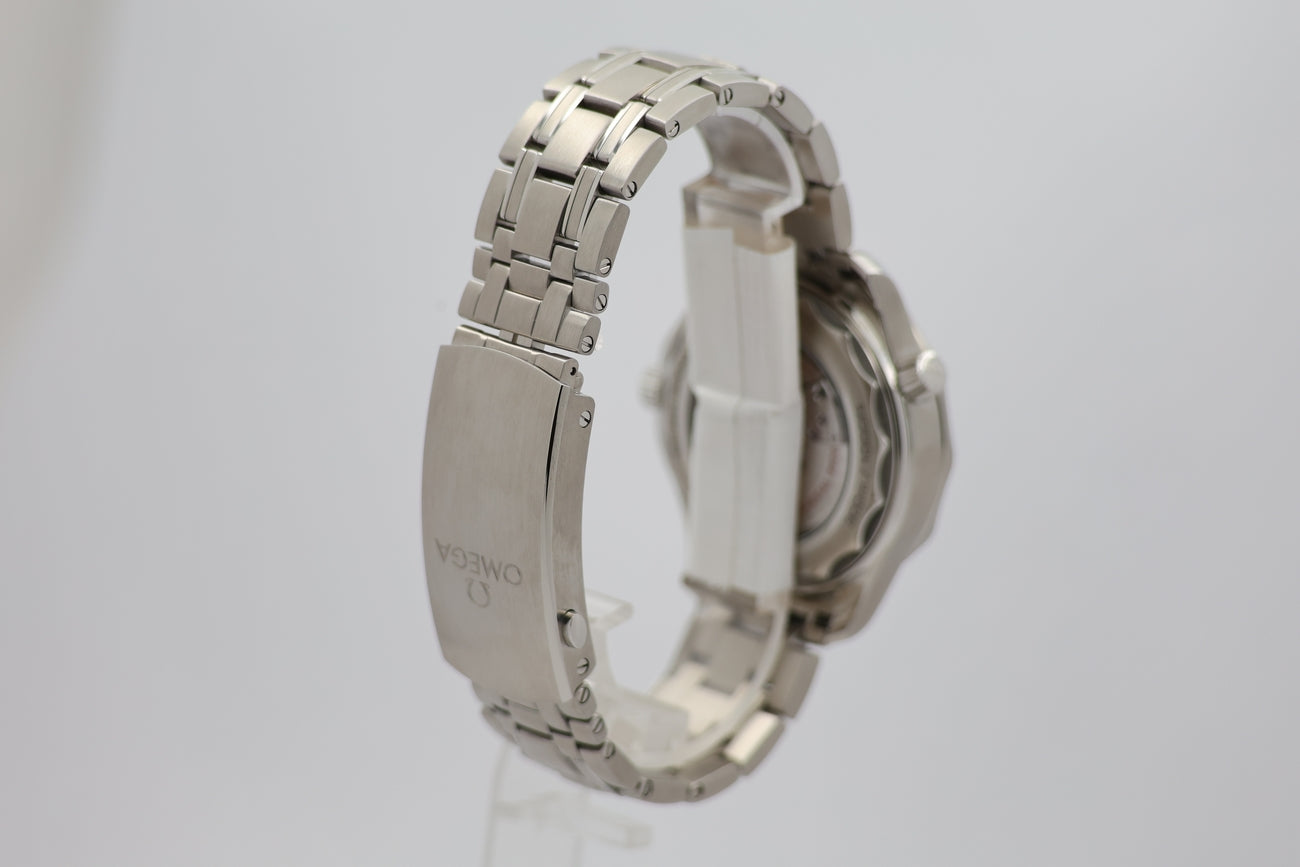 Omega Seamaster Diver 300 M Automatik Herrenuhr 42mm 21030422001001 - Detailansicht 1