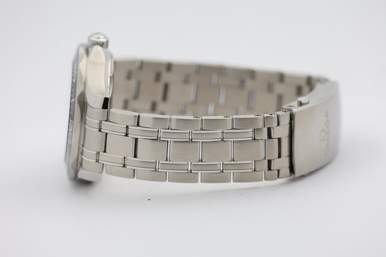 Omega Seamaster Diver 300 M Automatik Herrenuhr 42mm 21030422001001 - Detailansicht 3