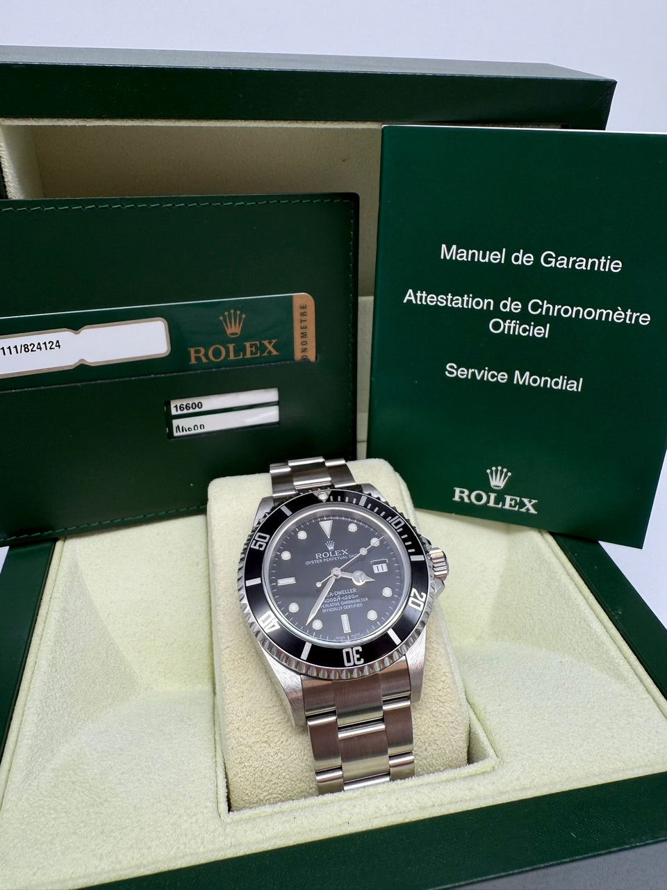 Rolex Sea-Dweller 4000 40mm Automatik Herrenuhr 16600 - Papers and documentation