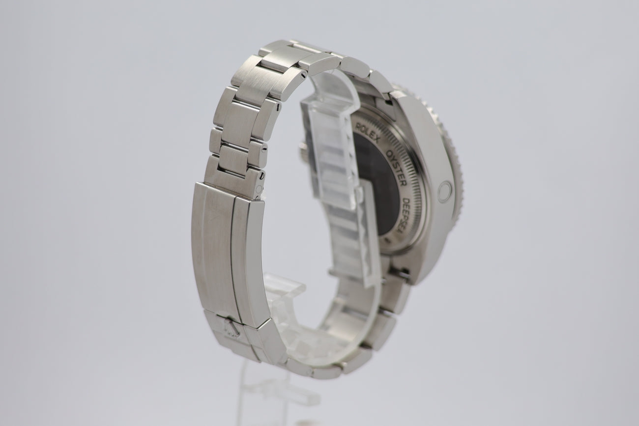 Rolex Sea-Dweller Deepsea Automatik 44mm 126660 - Detailansicht 1