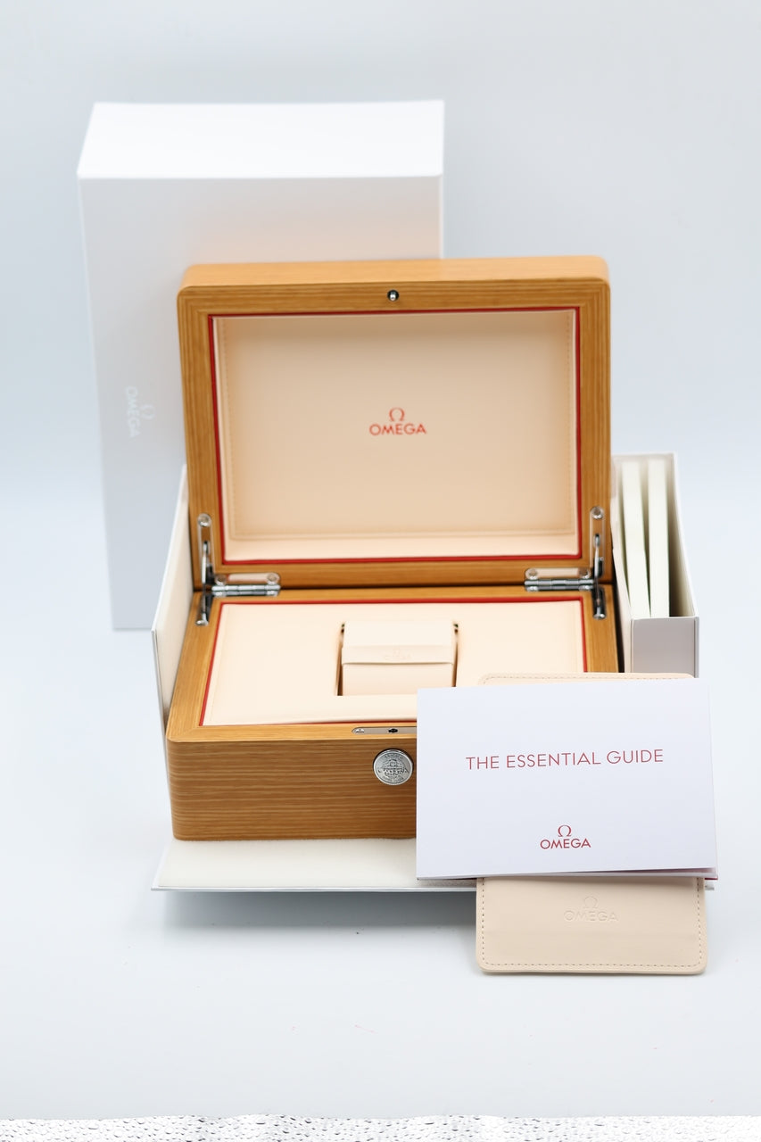 Omega Seamaster Diver 300m Master Chronometer 42mm Automatik NEU 21032422010001 - Papiere und oder Lieferumfang