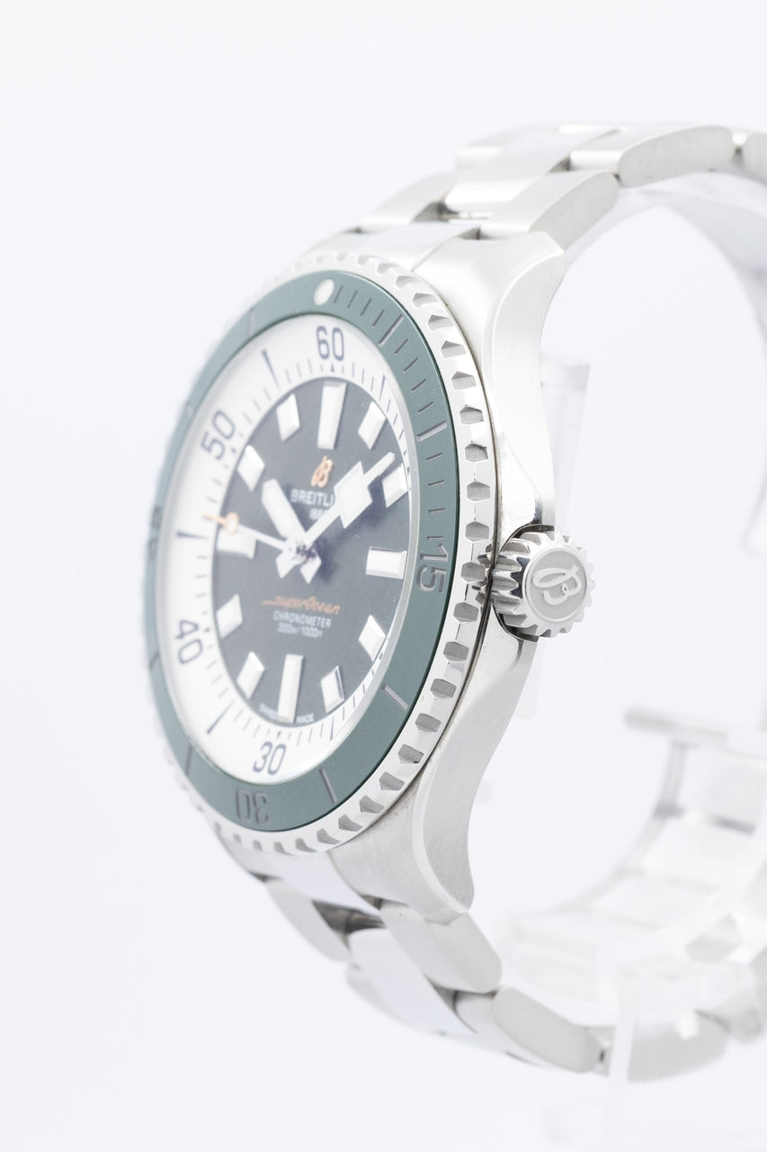 Breitling Superocean 44mm Automatik Herrenuhr A17376 - Detailansicht 1