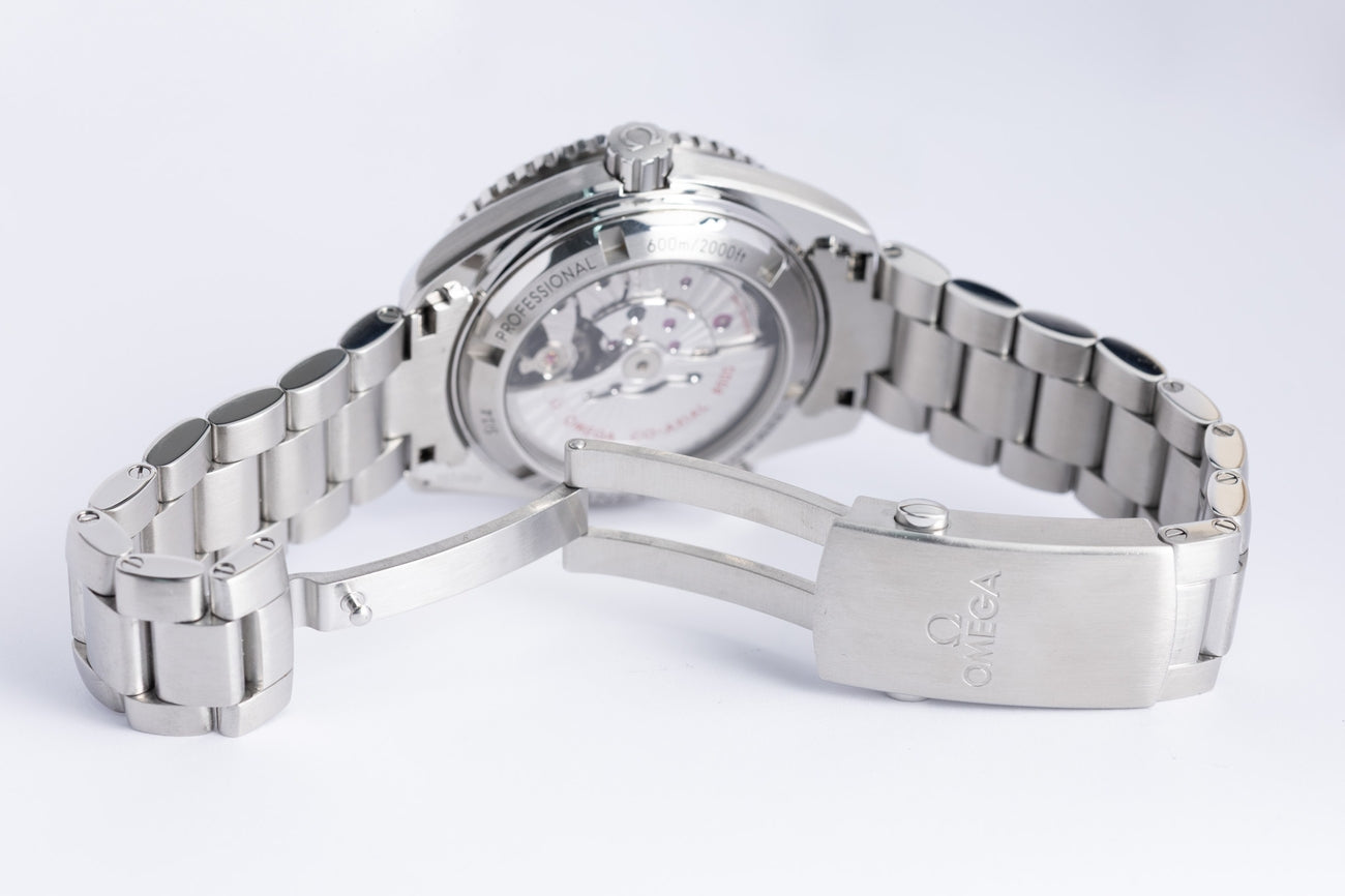 Omega Seamaster Planet Ocean 42mm Automatik Herrenuhr 23230422101002 - Detailansicht 8