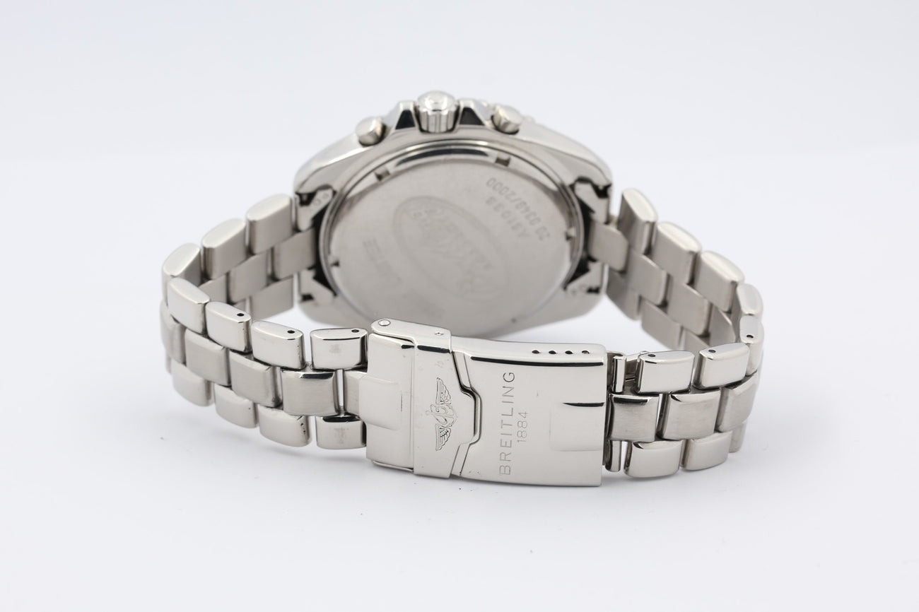 Breitling Navitimer Pluton Herrenuhr 42mm Quarz A51038 - Detailansicht 7