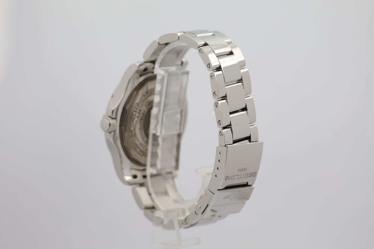 Breitling Avenger II GMT 43mm Automatik Herrenuhr A32390 - Detail view 2