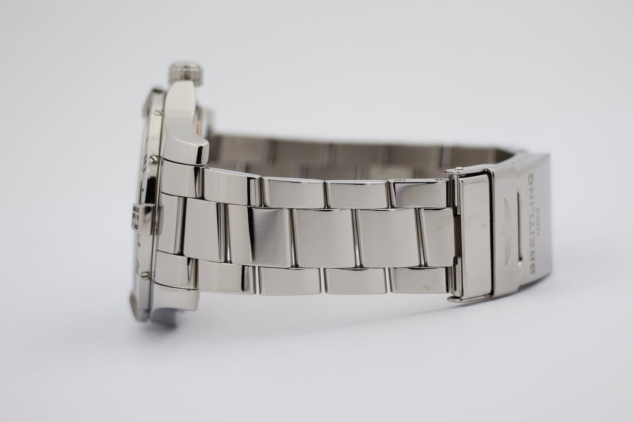 Breitling Avenger II GMT 43mm Automatik Herrenuhr A32390 - Detail view 3