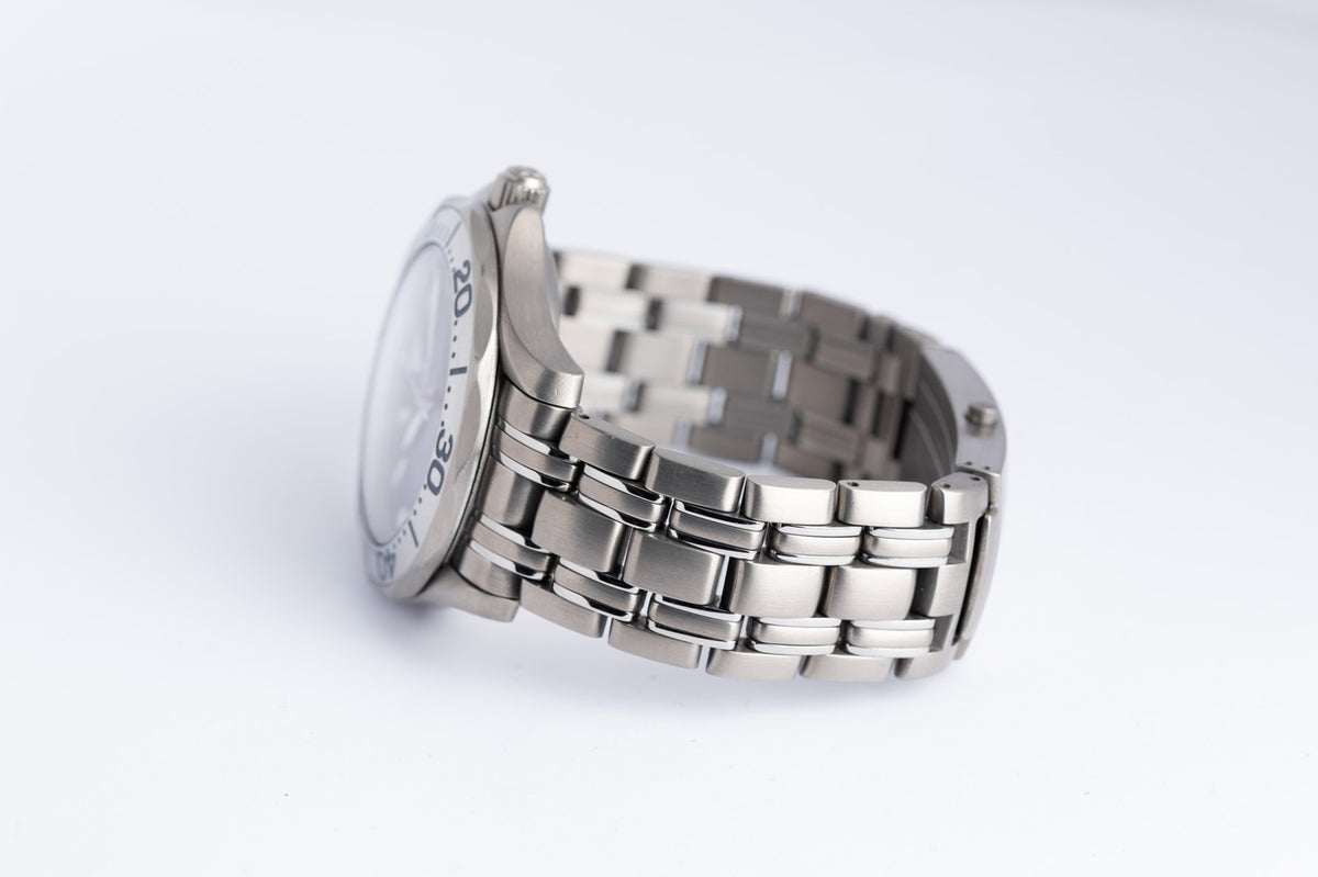 Omega Seamaster Diver 300 M 41mm Automatik Titan 22318000 - Detailansicht 5