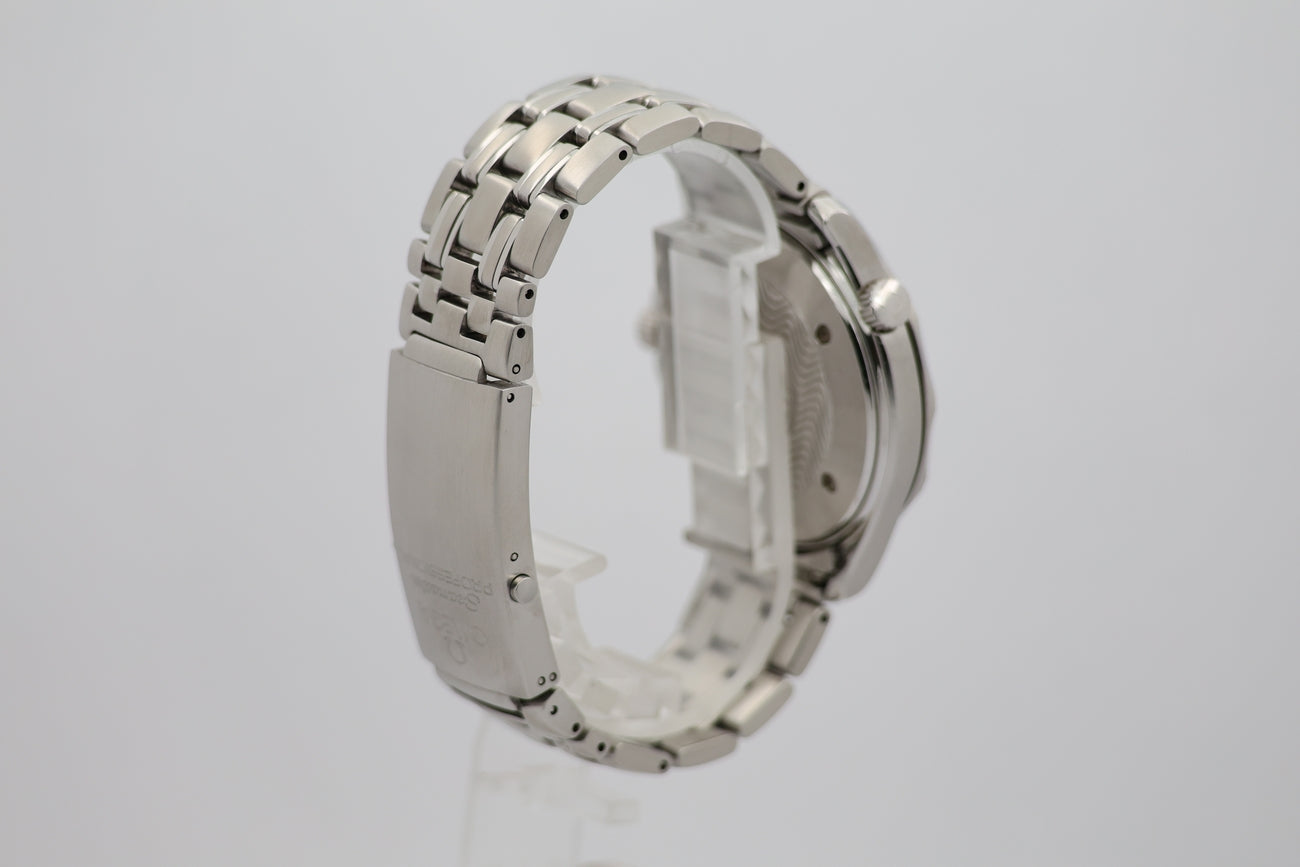 Omega Seamaster Diver 300 M Automatik 25318000 - Detailansicht 1