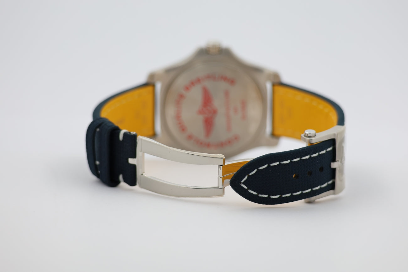 Breitling Avenger GMT 45mm Automatik A32395 - Detailansicht 6