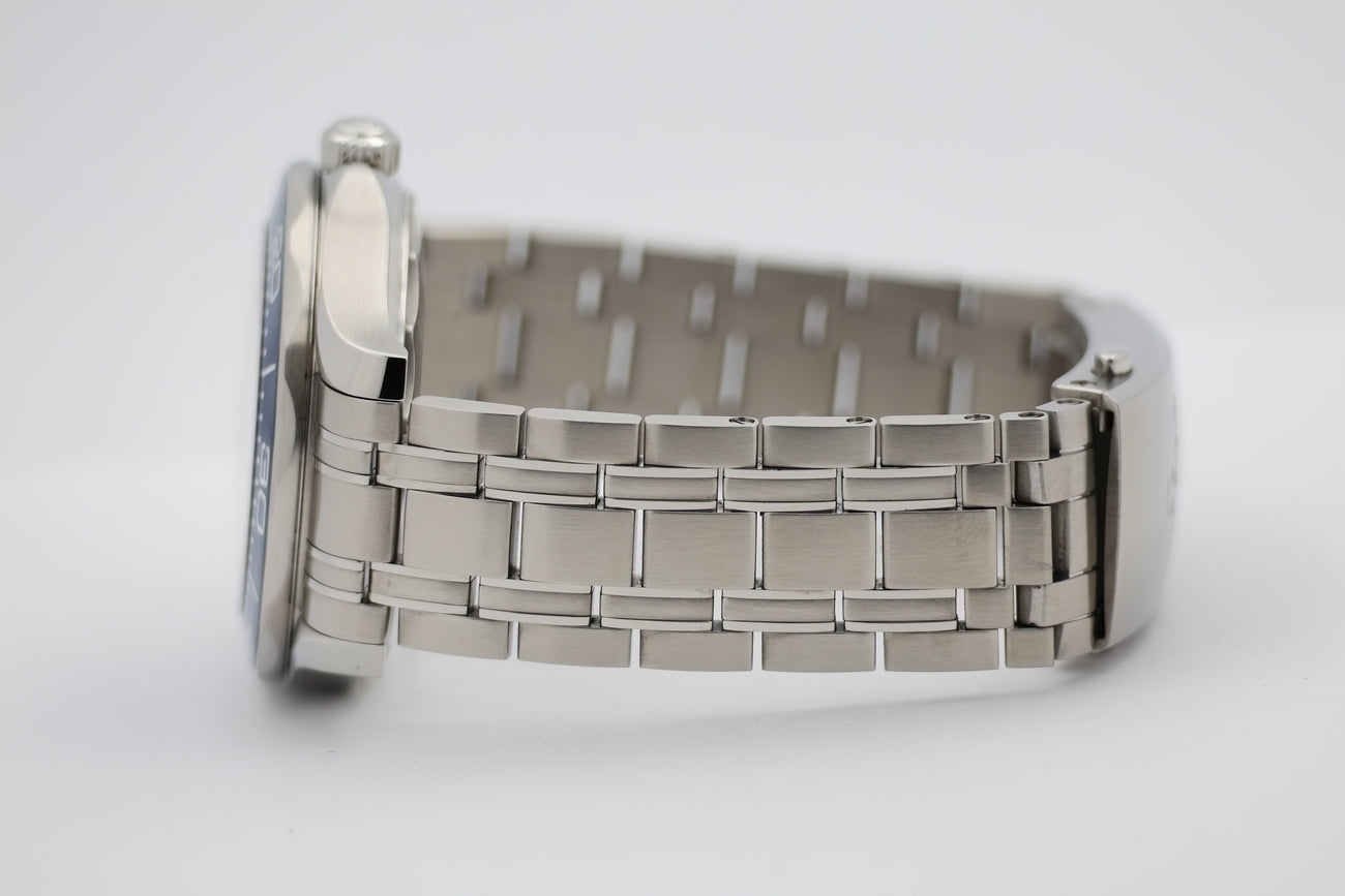 Omega Seamaster Diver 300 M Automatik Herrenuhr Stahl 42mm 21030422003001 - Detailansicht 3