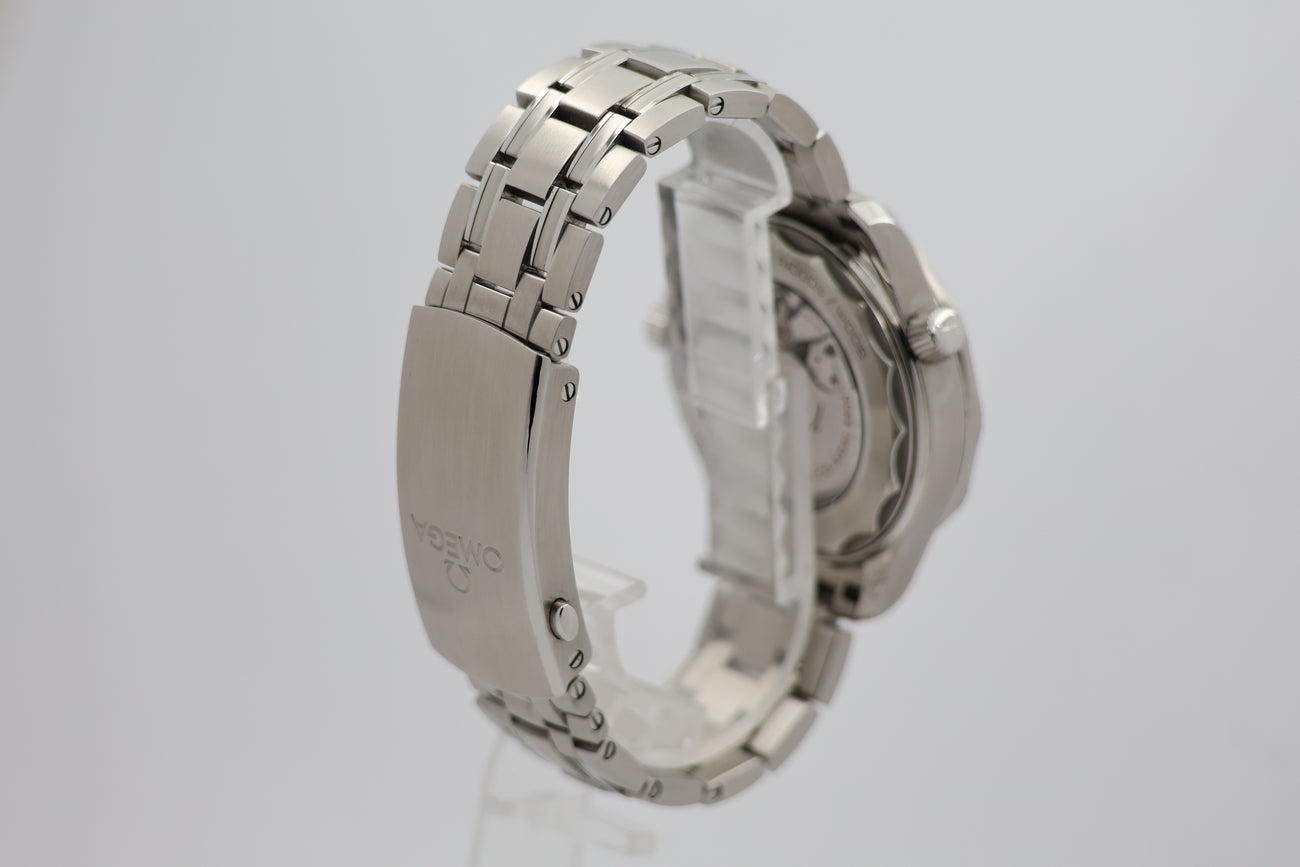 Omega Seamaster Diver 300 M Automatik Herrenuhr Stahl 42mm 21030422003001 - Detailansicht 1