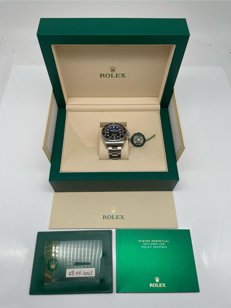Rolex Sea-Dweller Deepsea 44mm "James Cameron" Automatik 136660 - Papiere und oder Lieferumfang