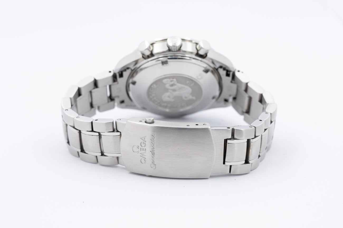 Omega Speedmaster Date ,,Panda" 40mm 32113100 - Detailansicht 7