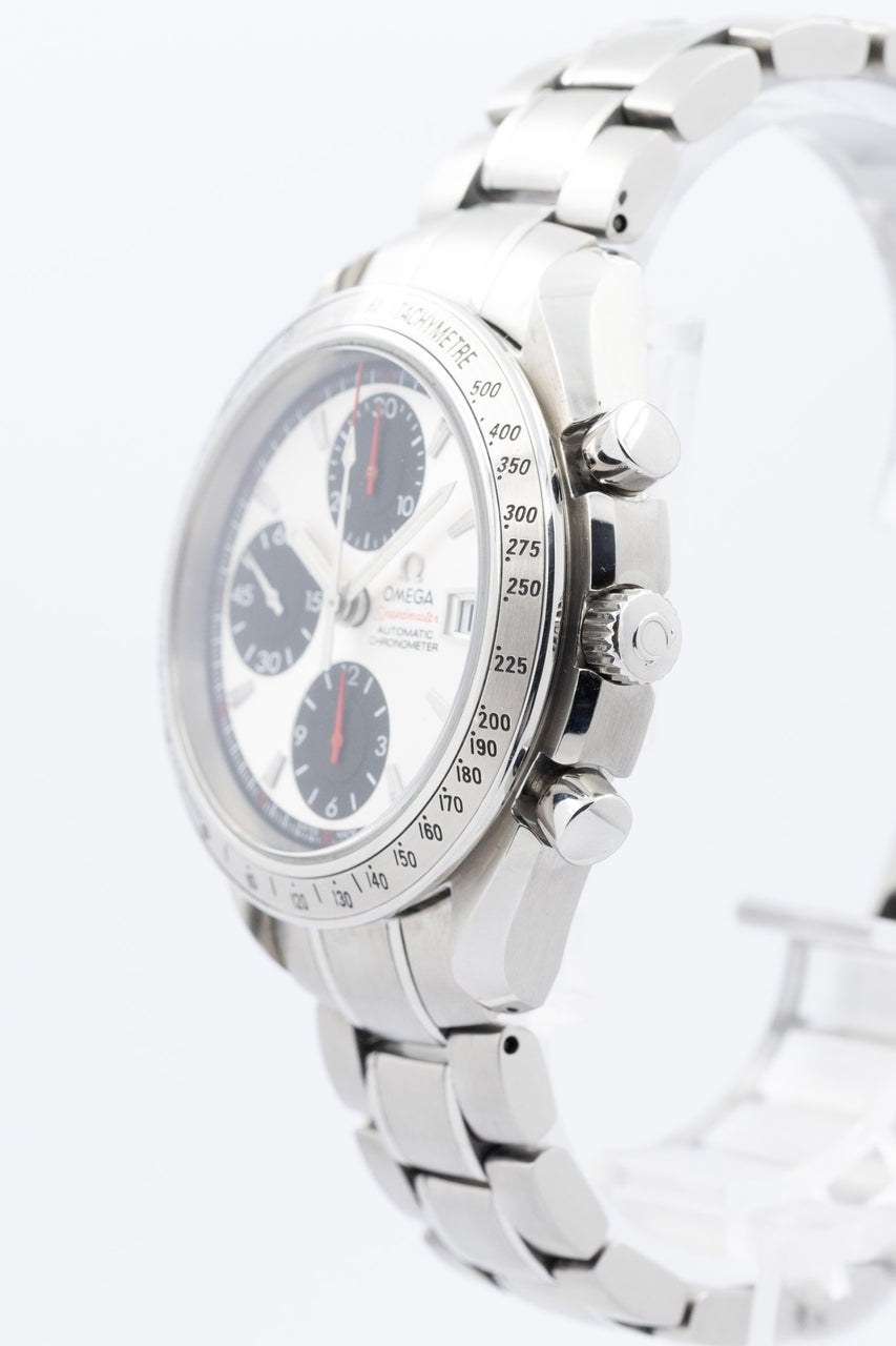 Omega Speedmaster Date ,,Panda" 40mm 32113100 - Detailansicht 2