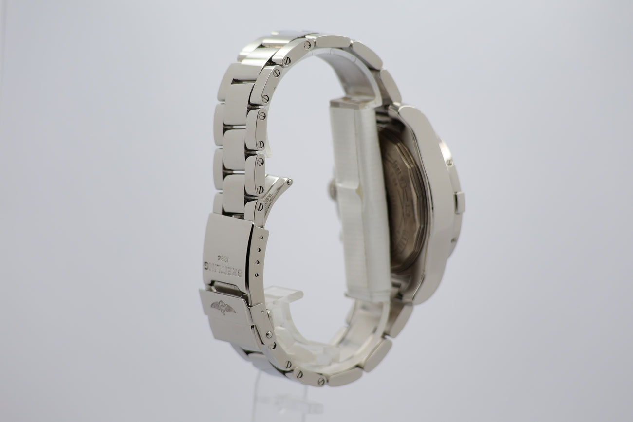 Breitling Avenger II 43mm Automatik A13381 - Detailansicht 1