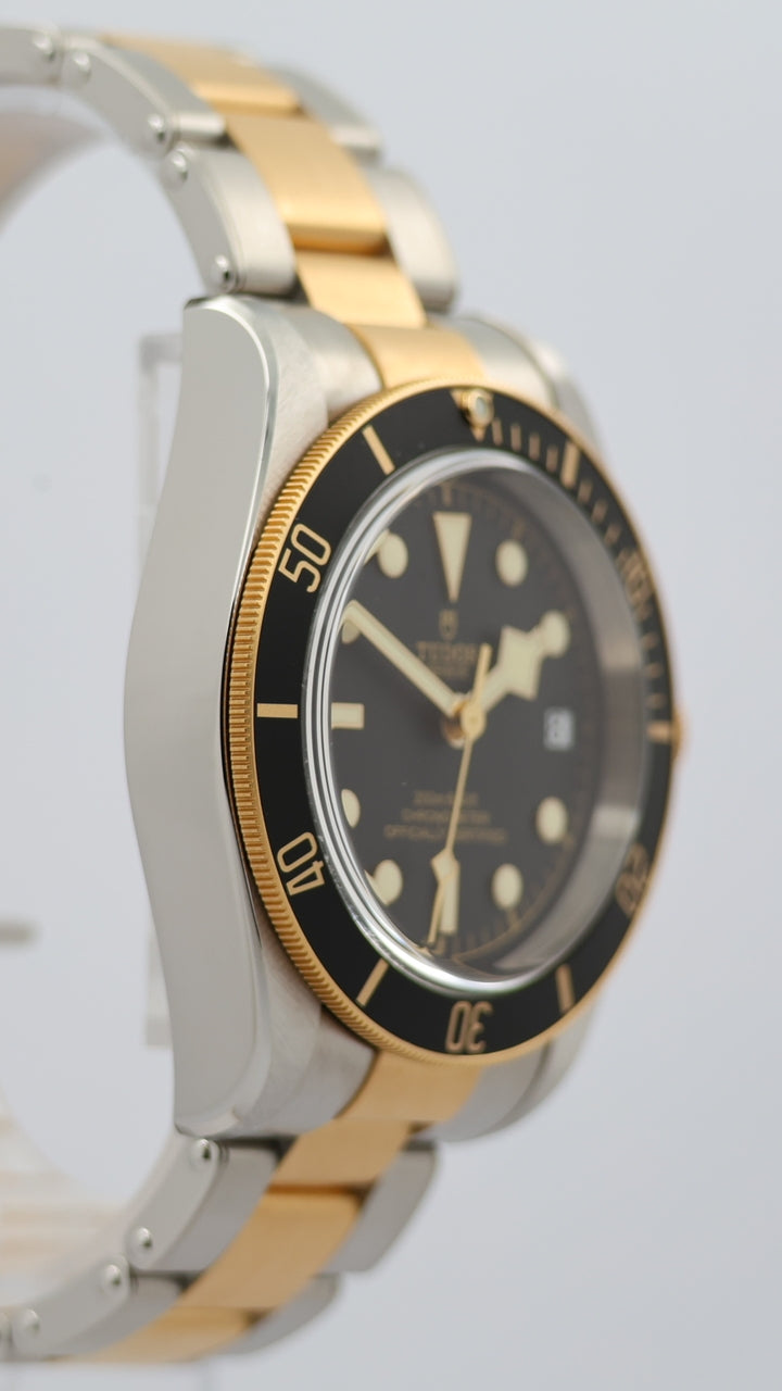 Tudor Black Bay Stahl/Gold Automatik Herrenuhr 79733N - Detailansicht 8