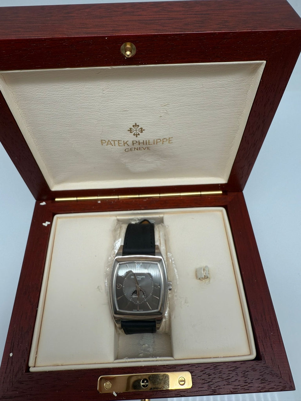 Patek Philippe Philippe Gondolo 38mm Jahreskalender Weißgold 5135G - Papiere und oder Lieferumfang