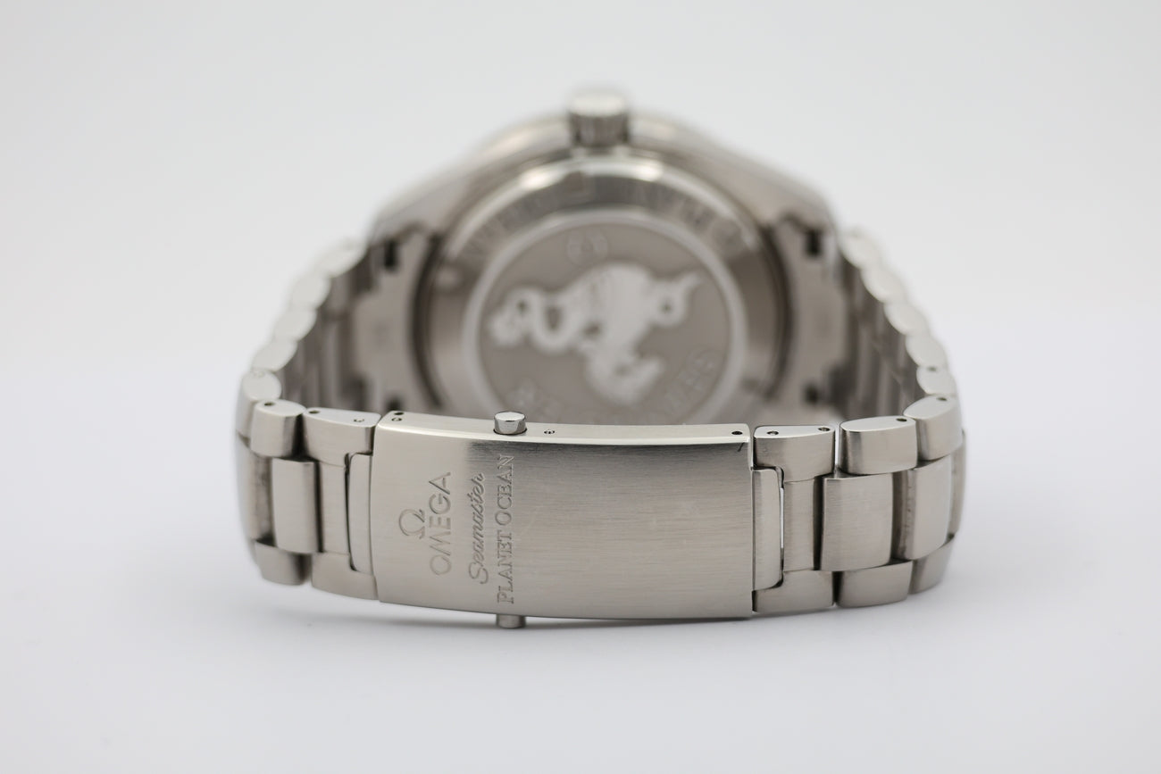 Omega Seamaster Planet Ocean 42mm Automatik 22095000 - Detail view 5
