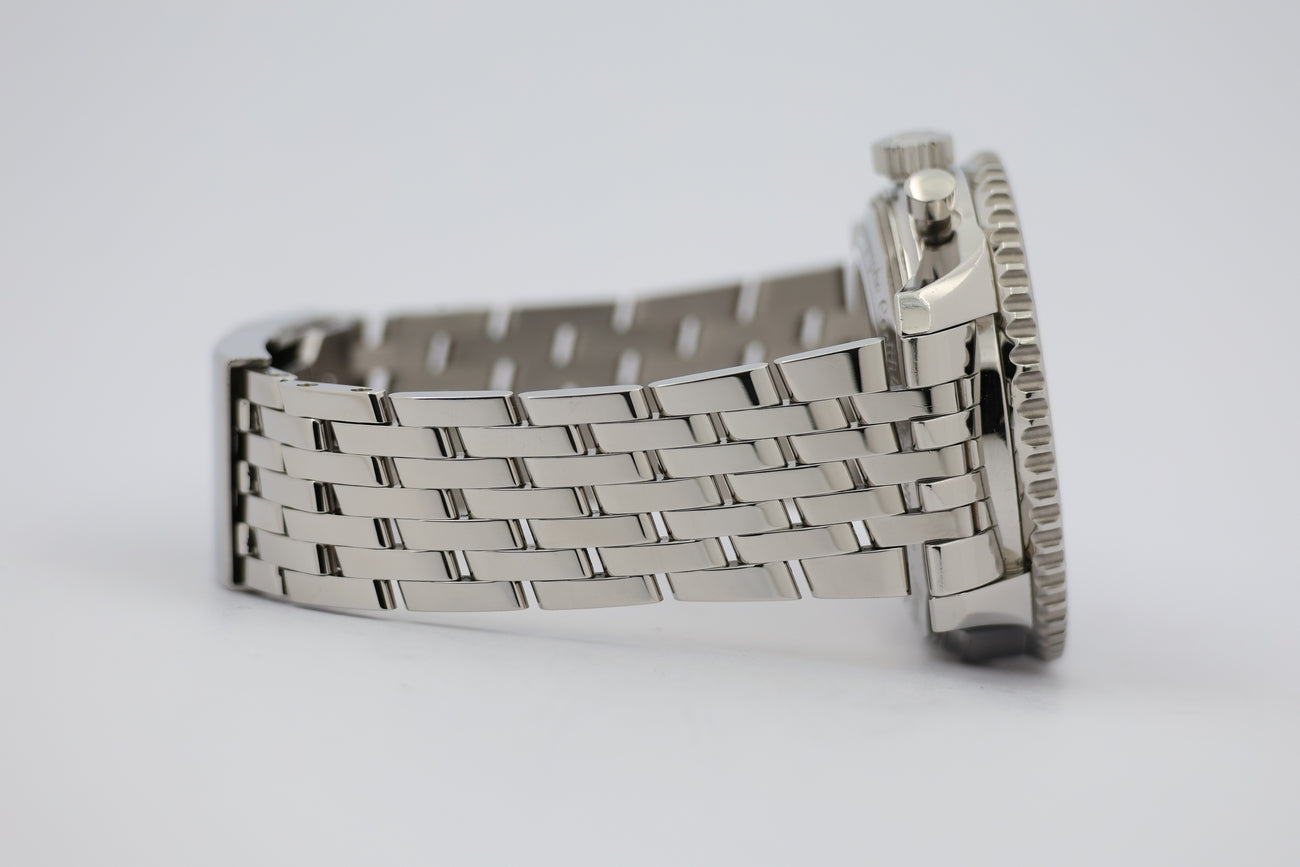 Breitling Navitimer GMT Chronograph 48mm Automatik AB0441 - Detailansicht 4