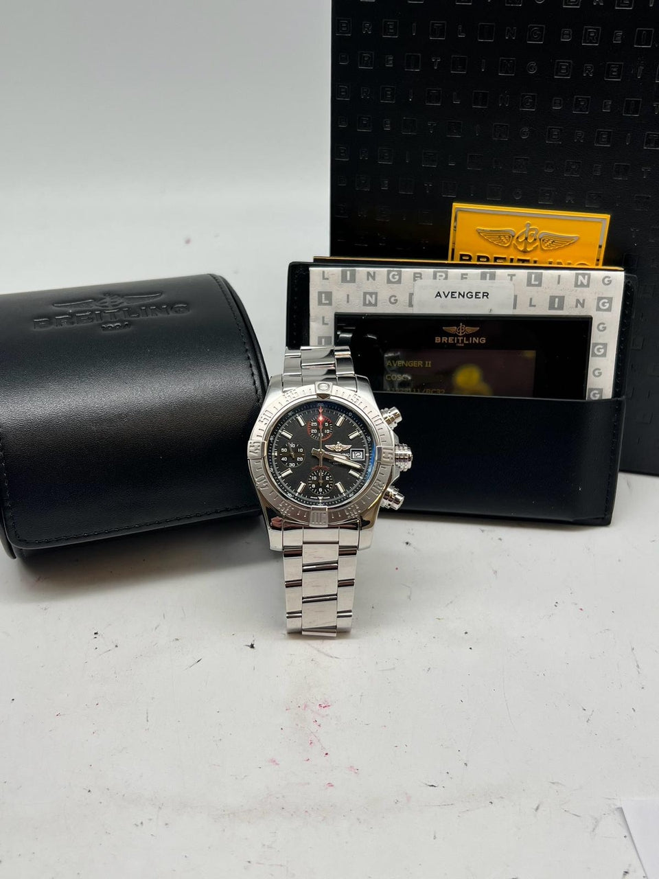 Breitling Avenger II Automatik 43mm A13381 - Papiere und oder Lieferumfang