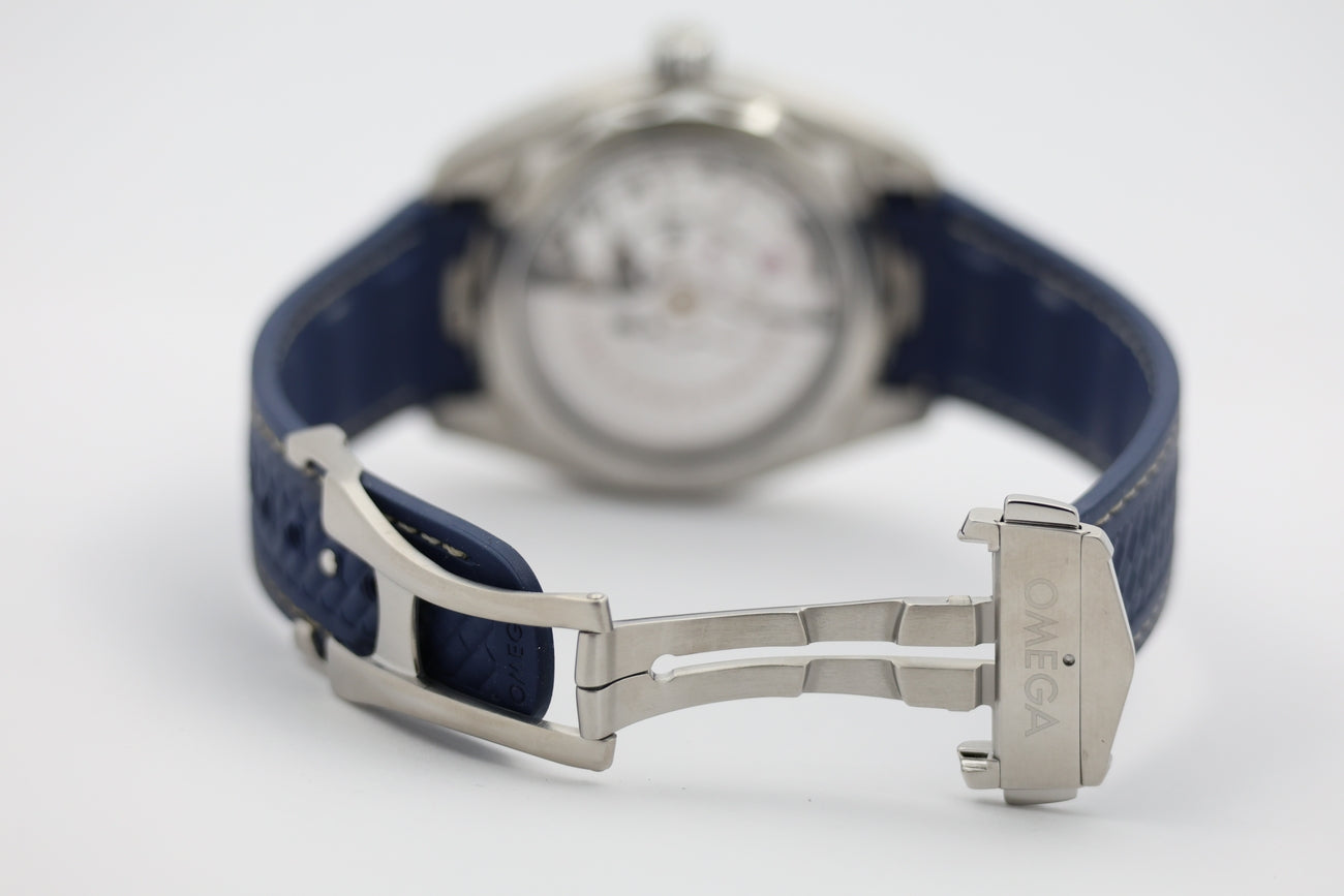 Omega Seamaster Aqua Terra Automatik Herrenuhr Kautschuk 22012412103001 - Detailansicht 6
