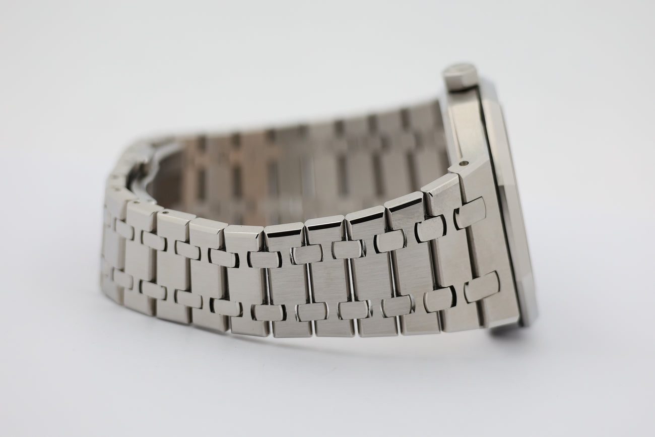 Audemars Piguet Royal Oak 41mm Herrenuhr Automatik 15400ST - Detailansicht 4