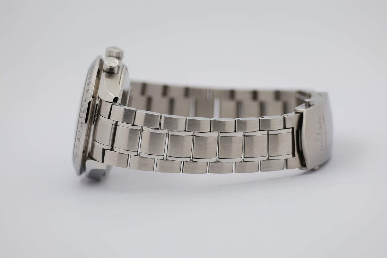 Omega Speedmaster Date Automatik 40mm 32310404002001 - Detailansicht 3