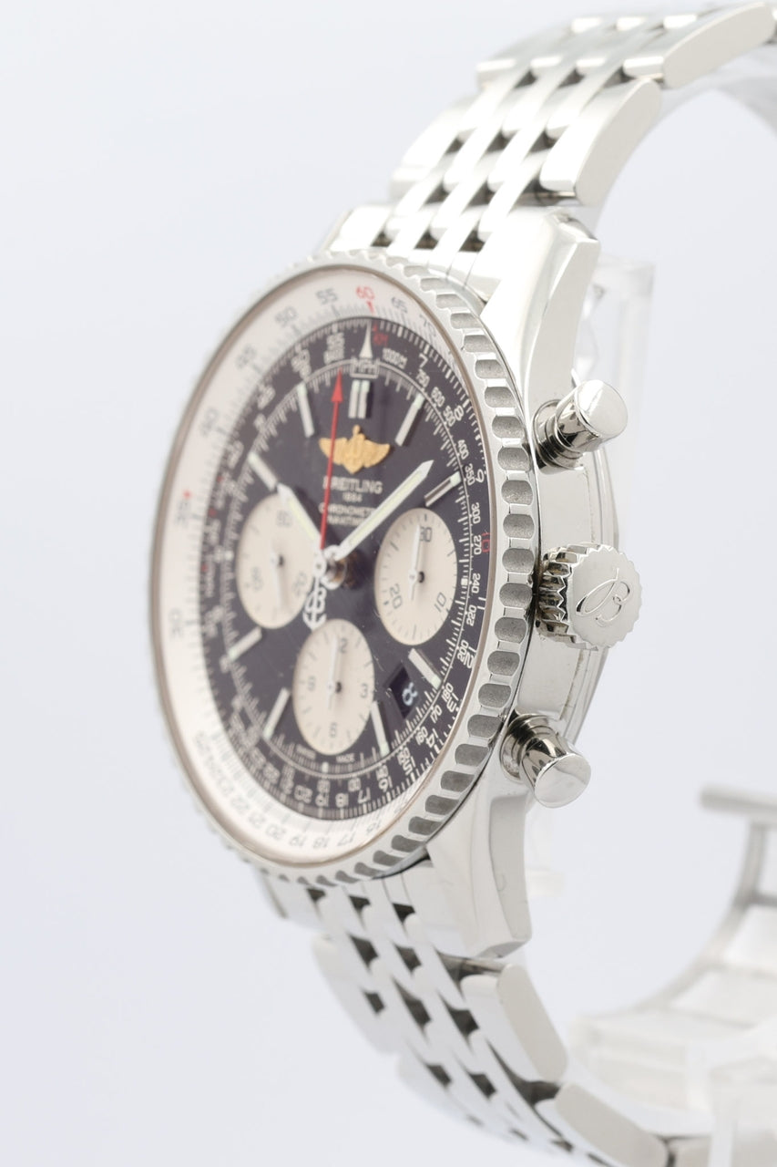 Breitling Navitimer 01 Automatik Herrenuhr 43mm AB0120 - Detailansicht 2