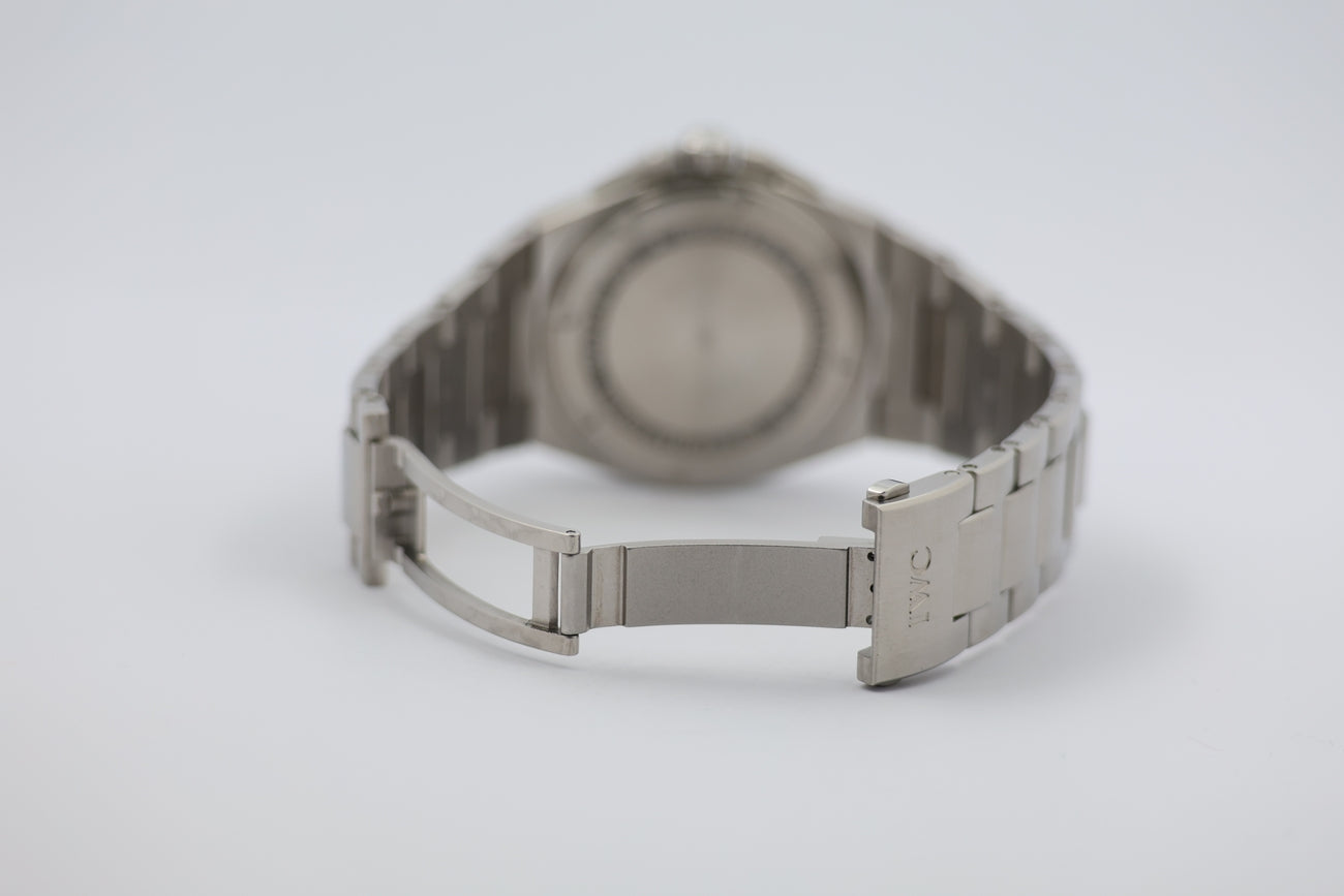 IWC Ingenieur 40mm Automatik Herrenuhr IW323902 - Detailansicht 6