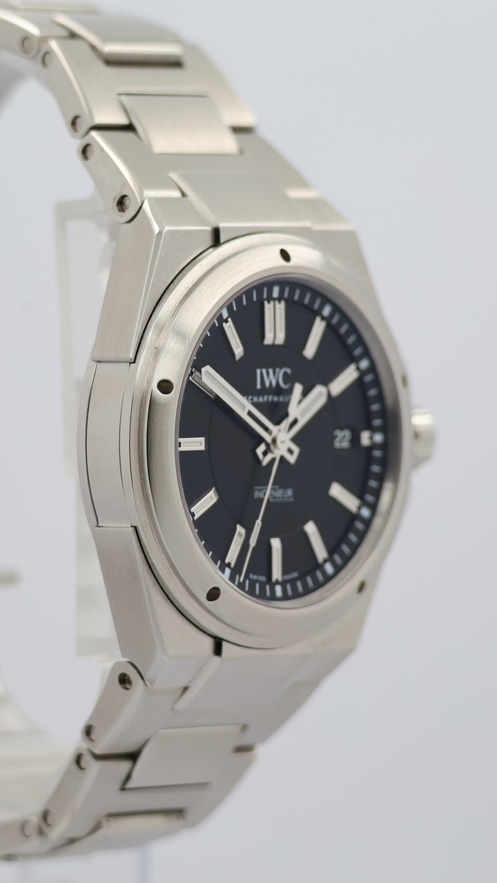 IWC Ingenieur 40mm Automatik Herrenuhr IW323902 - Detailansicht 8