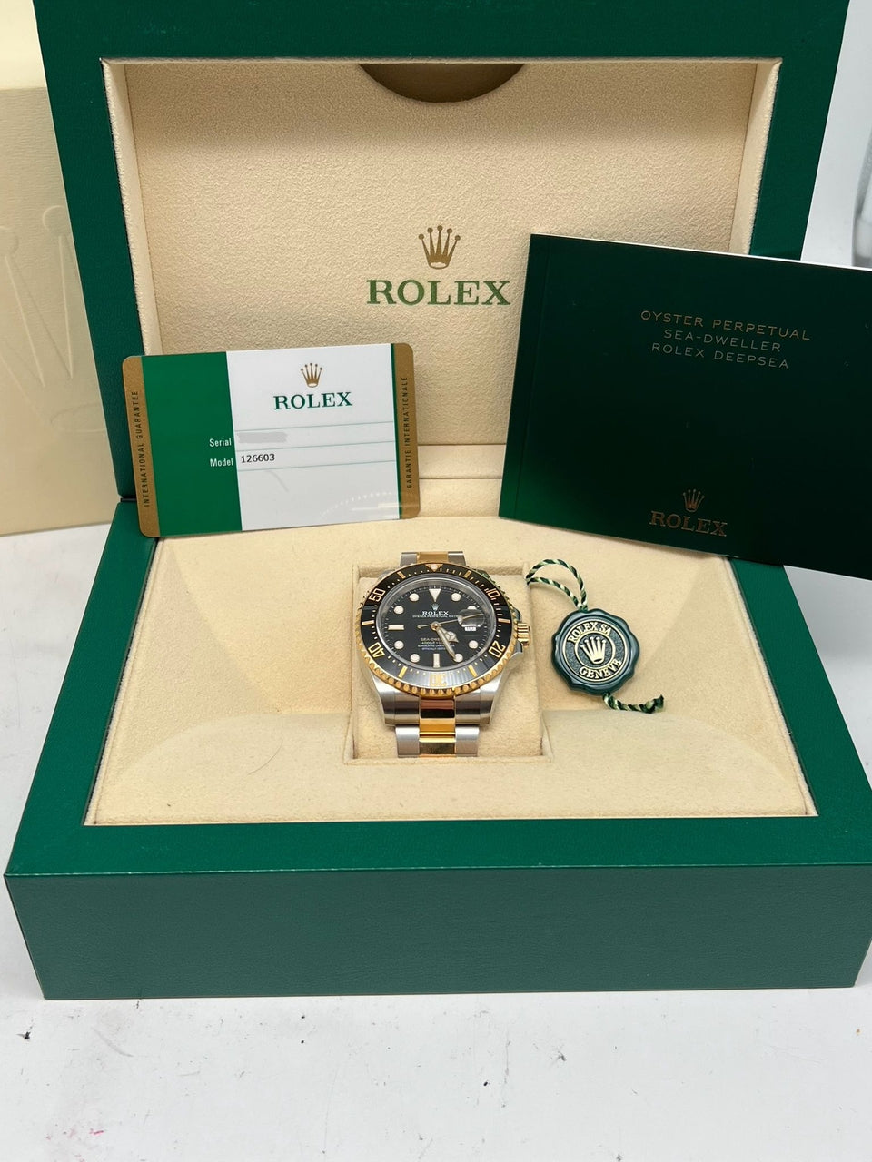 Rolex Sea-Dweller Automatik Gold/Stahl 126603 - Papiere und oder Lieferumfang