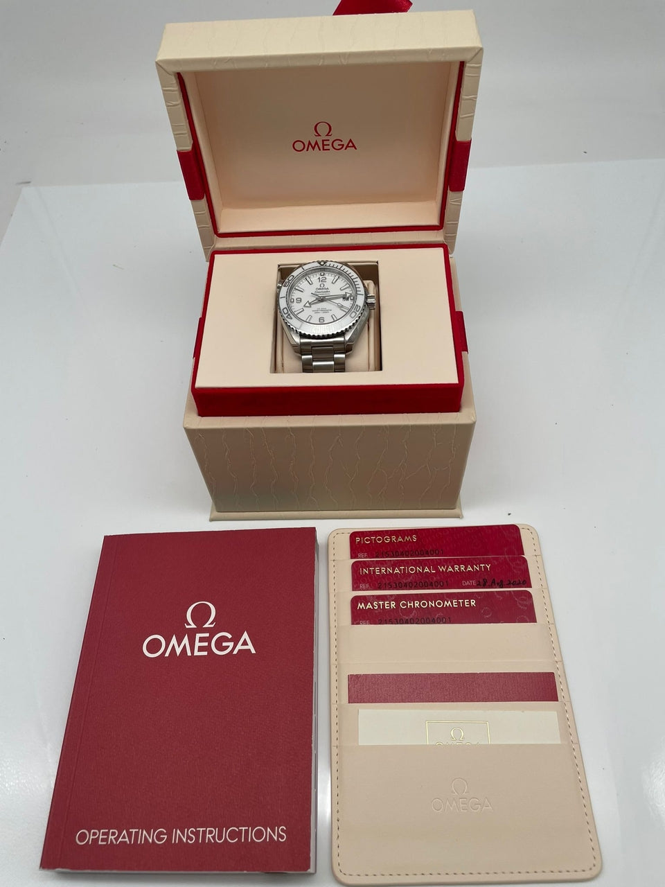 Omega Seamaster Planet Ocean 39,5mm Automatik 21530402004001 - Papiere und oder Lieferumfang