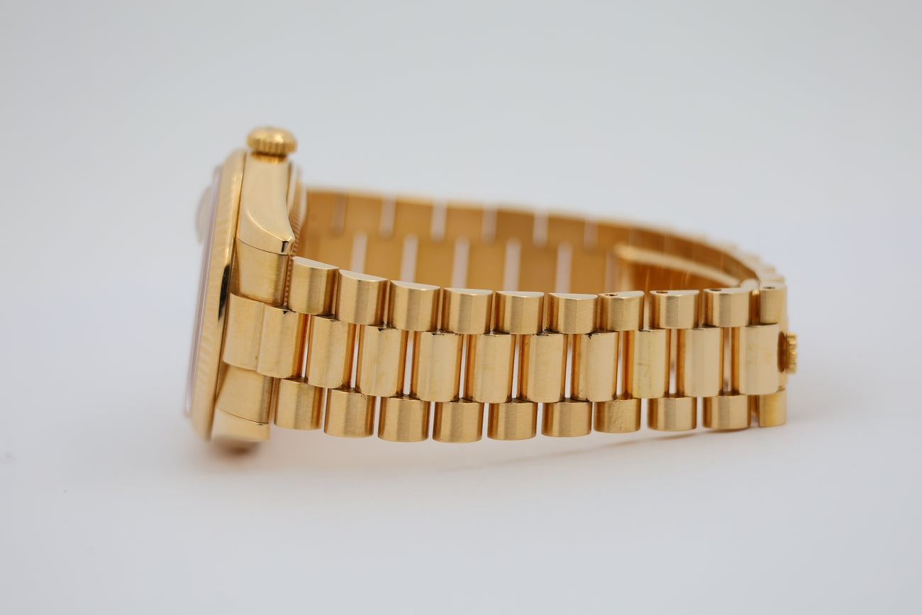 Rolex Day-Date 36 Automatik Herrenuhr Diamond-Dial 118238 - Detail view 3