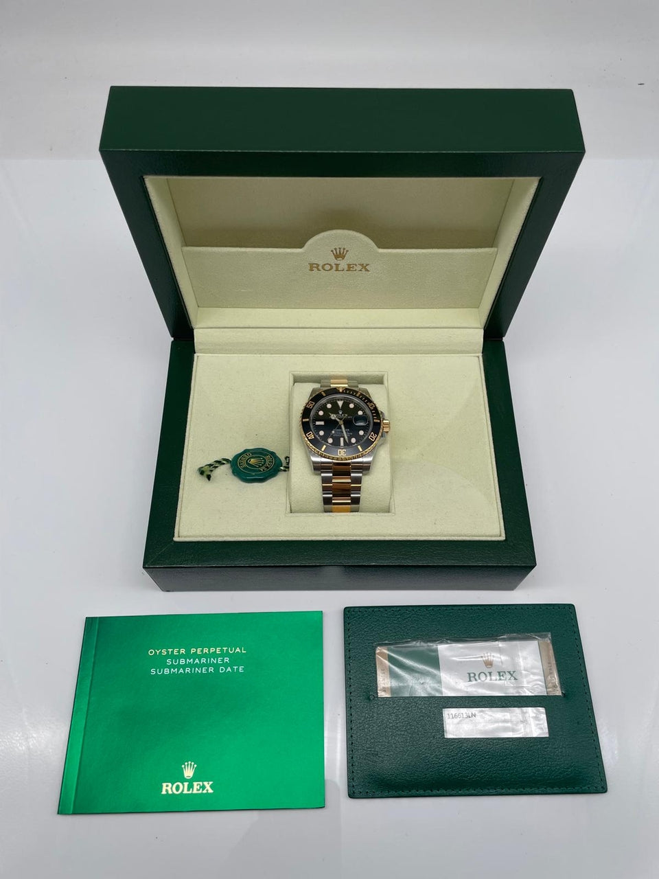 Rolex Submariner Date Gold/Stahl 40mm LC100 116613LN - Papiere und oder Lieferumfang