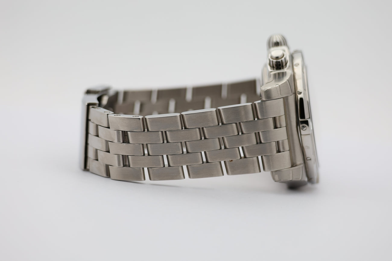 Breitling Chronomat 44 Automatik HerrenuhR AB0110 - Detail view 4
