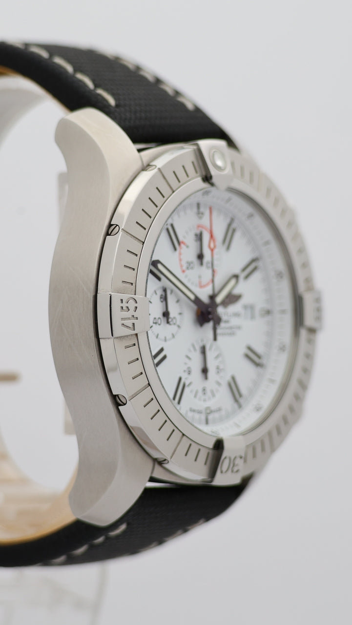 Breitling Super Avenger 48mm Automatik A13375 - Detailansicht 8