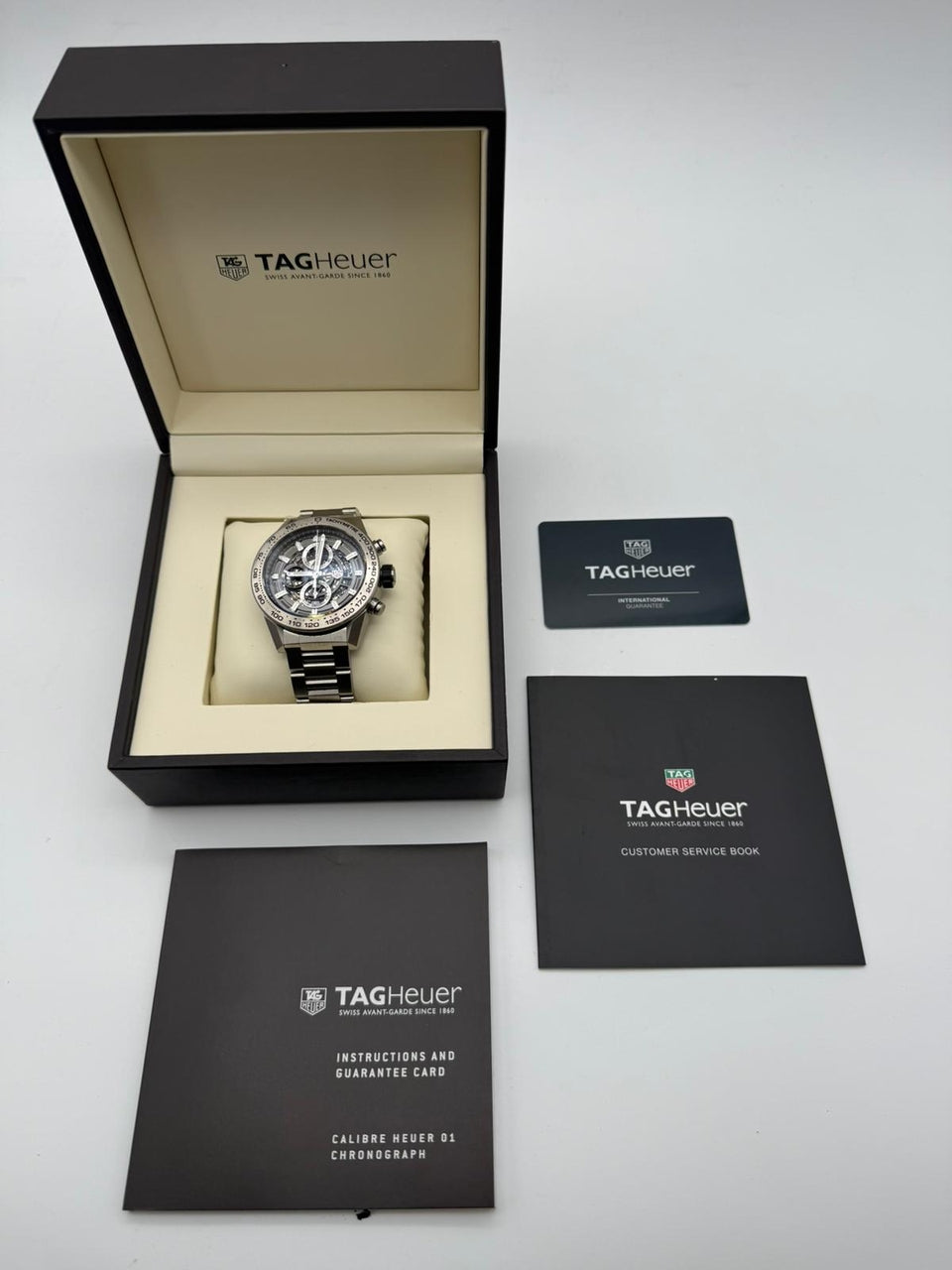 Tag Heuer Carrera Calibre HEUER 01 Automatik Titan CAR2A8A.BF0707 - Papiere und oder Lieferumfang