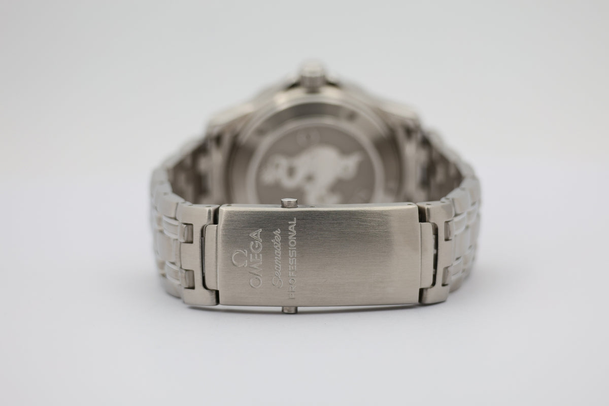 Omega Seamaster Diver 300m 36mm Automatik 22228000 - Detailansicht 5