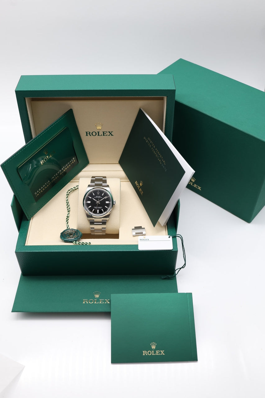 Rolex Oyster Perpetual 36 Automatik Herrenuhr NEU 126000 - Papiere und oder Lieferumfang