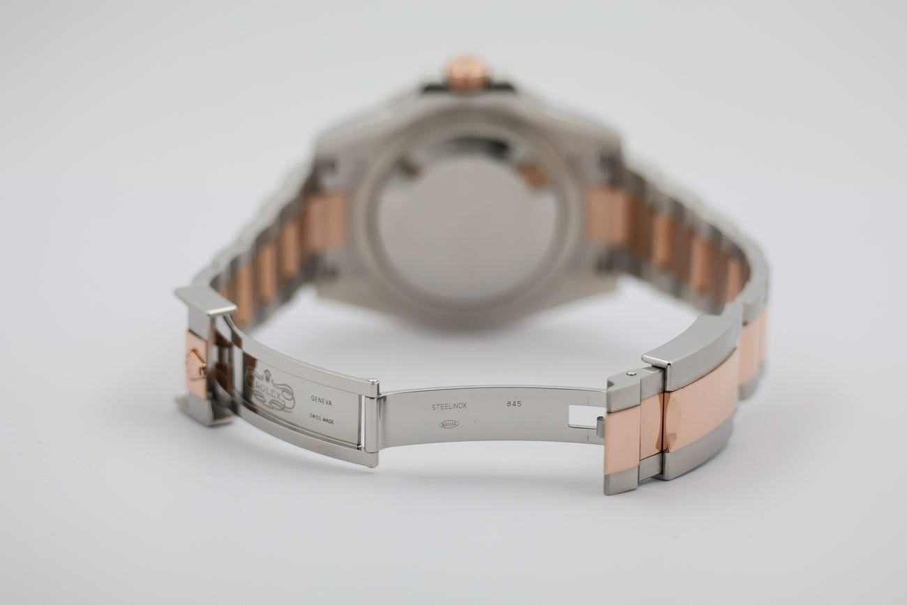 Rolex GMT-Master II "Rootbeer" 40 Automatik 126711CHNR - Detail view 6