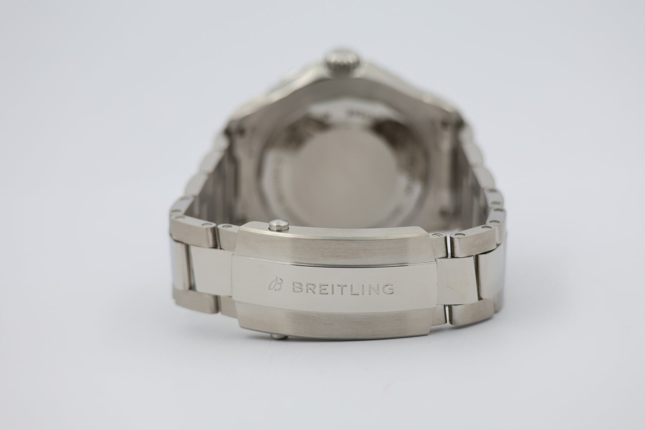 Breitling Superocean Automatik 44mm A17376 - Detail view 5